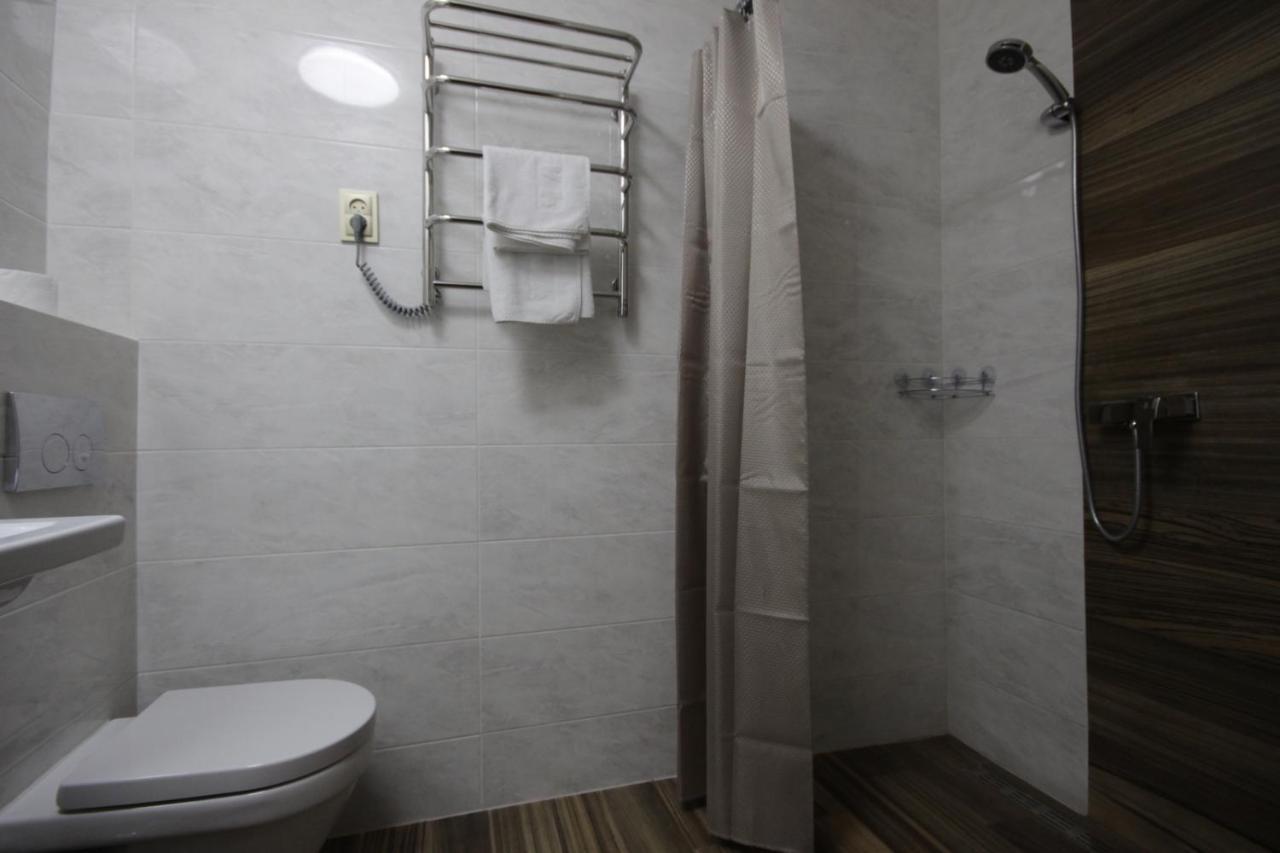Chagari Hotel Lypnyky Екстериор снимка
